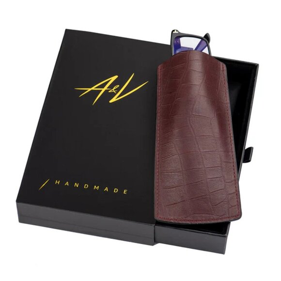 Vine Handmade Calfskin Glasses Case – Exotic Skin Look - Picture 2 of 3